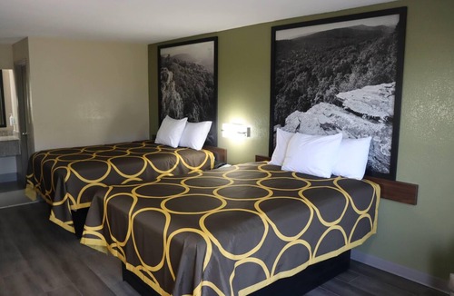 Cabot Hotel | Super 8 by Wyndham Cabot