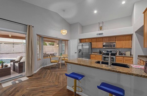 Monarch House | SUPER COMFY HOME! with Private Heated Pool