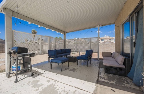 South Christy House | SVS: 3BD/2BA Private Las Vegas Home | Backyard | Sleeps 8