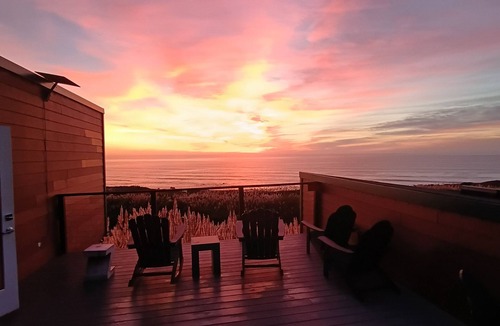 Westport House | Sweeping ocean views in stunning modern house on 20 acres