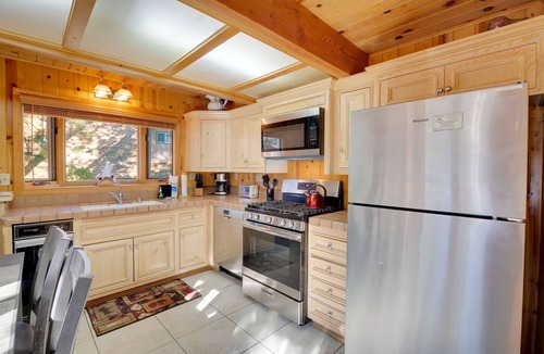 Summit Estates Cabin | Switzerland Basecamp Ski Chalet at Snow Summit