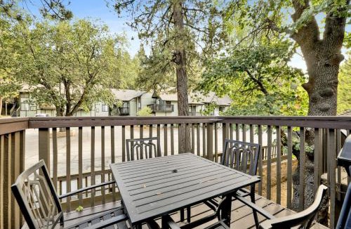 Big Bear Lake House | Switzerland Summit Condo- Cozy Base Camp Resort Chalet- Walk to Ski Lifts + Hiking