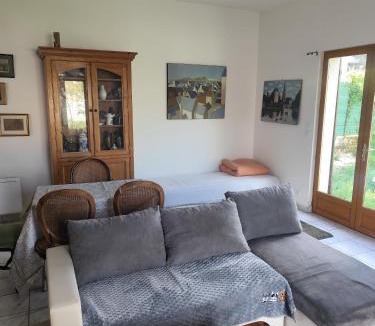 Chateau-Renault House | Tableaux
