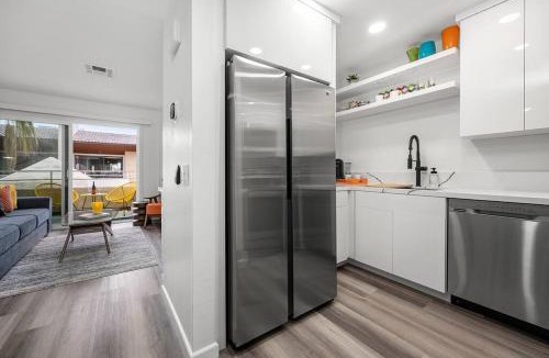 Downtown Palm Springs Apartment | The 1 at Biarritz-Remodeled 1 br in Downtown PS