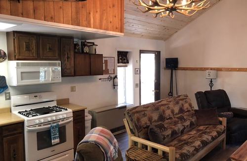 Sugarloaf Cabin | The Cozy Cabin in the Mountain