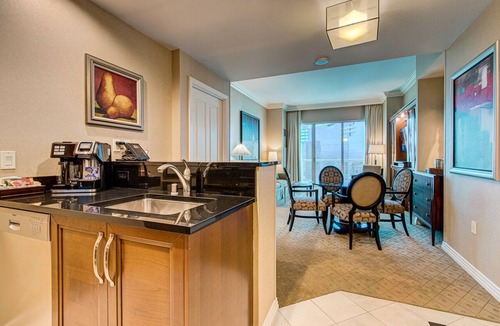 Las Vegas Condo | The Crown Jewel: Top-38th Floor Penthouse Duo @ MGM Signature-2BR/3BA