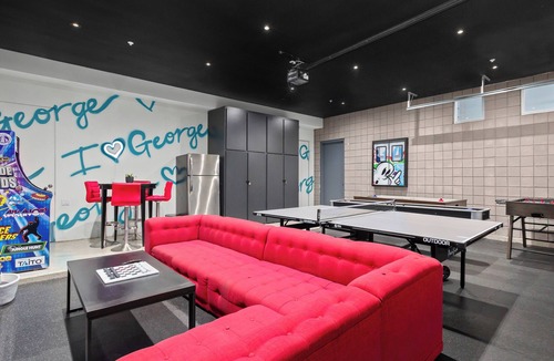 South Scottsdale House | The George – Exclusive micro-hotel in Old Town Scottsdale w/TrackMan Golf Simulator