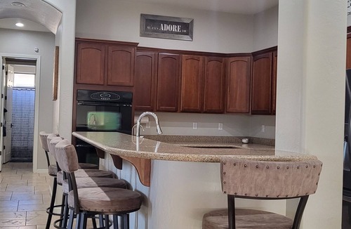 Palm Valley House | The Good Life in Goodyear.Pool.spa.Golf.Pool table minutes to ballfields/Stadium