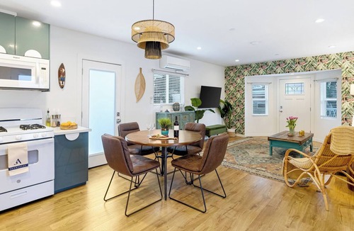 Hollywood Hotel | The Gower Street Bungalows by AvantStay
