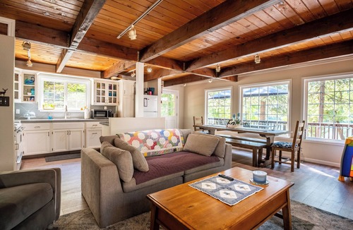Glencoe Cabin | The Lake House - Beachfront w/Hot tub available!