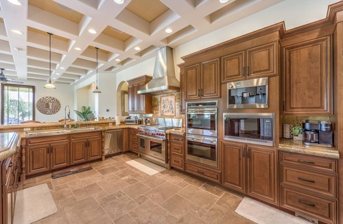 Spring Valley House | The Luxury Experience