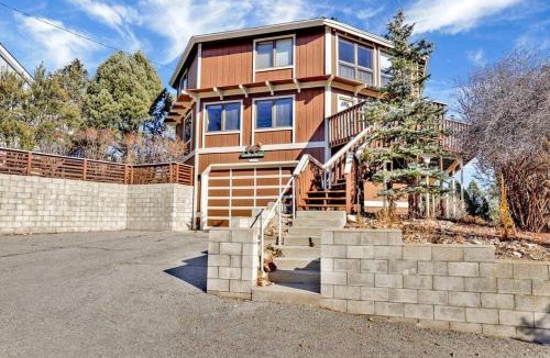 Whispering Forest House | The Octagon Big Bear~ Hot Tub~ Pool Table~Views