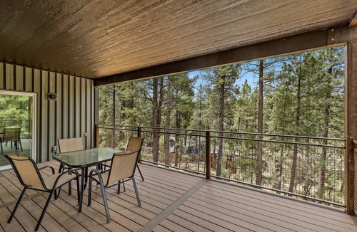 Switzer Mesa House | "The Ponderosa"-Gathering Tree's Deluxe Group Stay with private KING suites