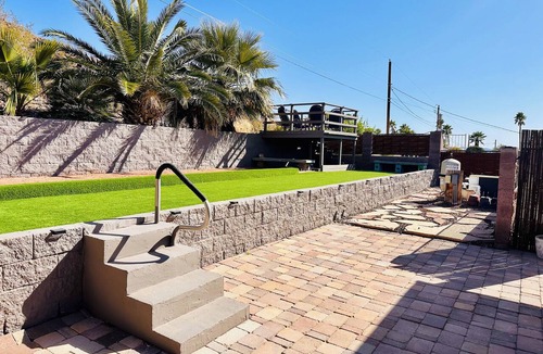 Havasu Foothill Estates House | The Rusty Road Runner-Spacious 4-bedroom house in superb Lake Havasu City