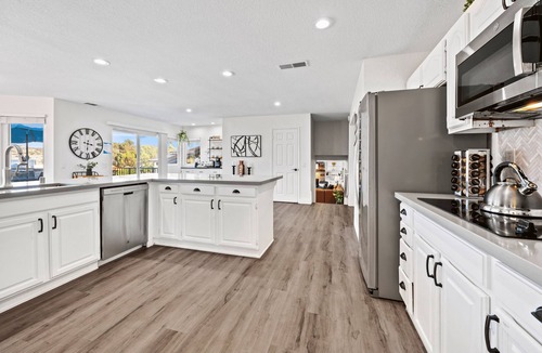 Poway House | The View Pointe