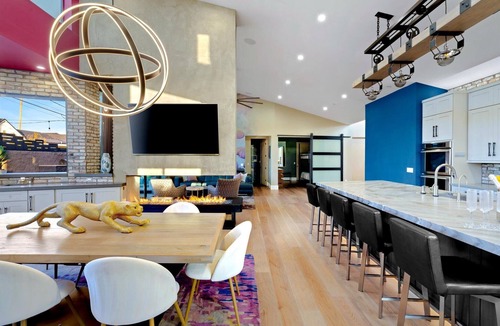 Southwest Village House | This house is a 4 bedroom(s), 4 bathrooms, located in Scottsdale, AZ.