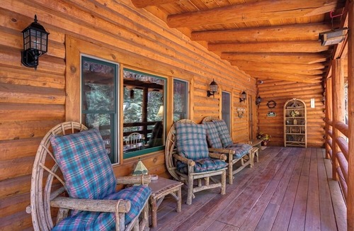 Fern Valley Cabin | This newer, spacious 2600 sq. ft 2-story log home is well insulated with thermostatically controlled central heating. There are 4 large bedrooms and the Master Suite is complete with a king size brass bed with a separate sitting area, 25" Color Tele