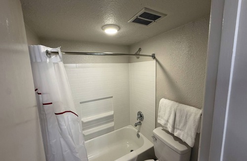 Tucson Hotel | Three 2 Queen Bed Units—Clean, Spacious & Ideal for Families or Friends