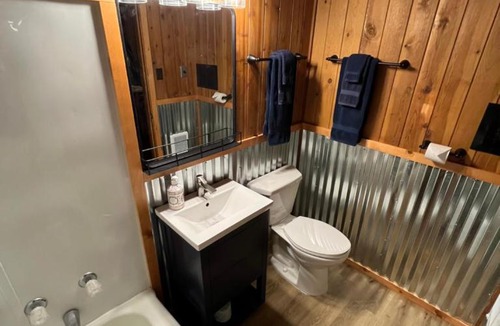 Red River Hotel | Three Bears Lodge