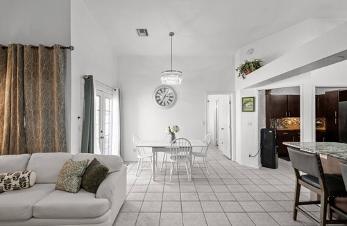 Drexel Heights Apartment | Tidy Townhome near Casino Del Sol