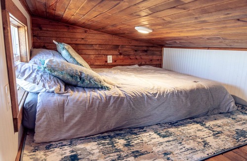 Draper House | ★Tiny Home★HotTub★Mountain Shadow★