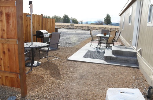 Pahrump House | Traveling nurses, construction workers dream for 30 nights or more