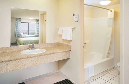 Indio Hotel | Travelodge by Wyndham Indio