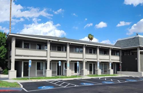 North Mountain Hotel | Travelodge by Wyndham Phoenix North