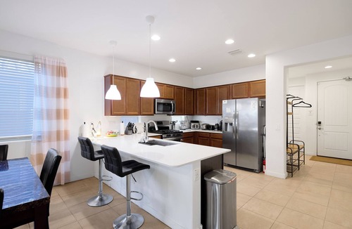 South Mountain House | Tremendous 5-bedroom Modern Desert Retreat Near Airport and Downtown