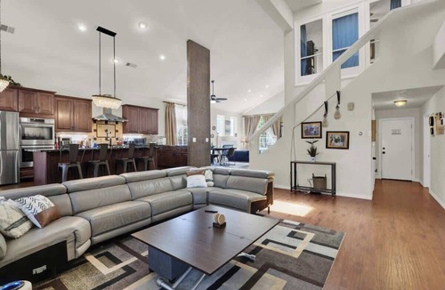 Silverado Ranch House | Tropical 4BR Oasis w/Pool & Jacuzzi Near Strip!