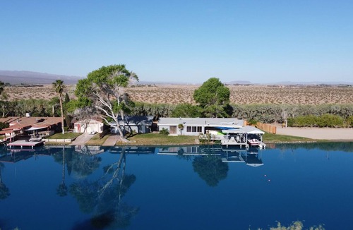 Newberry Springs House | Try Before you Buy - For Sale - Charming 3-bedroom Lake Front cottage Route 66