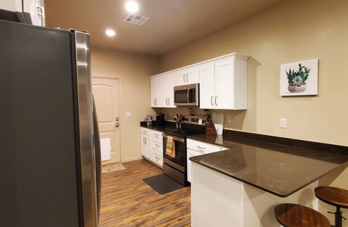 Greenehaven House | Two EnSuites Home Close to the Lake. Minutes to Wahweap Marina w/Boat Parking