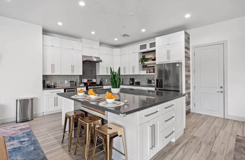 Cox Heights House | Two Homes Together | Great For Groups!