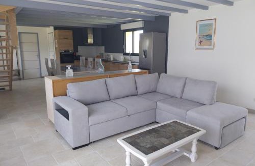 Plomeur House | TyMel