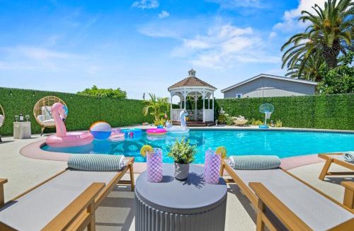 San Carlos House | Ultimate Group Getaway - Pool, Spa, Views, Games!
