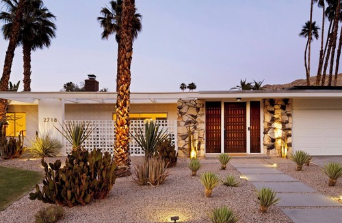 Indian Canyon House | Ultra-Luxe Private Mid-Century Estate - Pool, Spa, Sauna, Firepit , Views & More 3BD, 3BTH