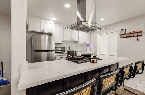 Tulare House | Under 1 Mi to Med Center! Stylish Home in Tulare