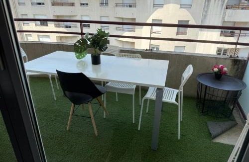 Gorge de Loup Apartment | Vaise