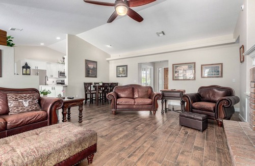 Val Vista Lakes House | Val Vista Lakes Salt Water Pool Gem
