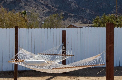 Twentynine Palms House | Views, Hot Tub + Fire Pit, Stargazing