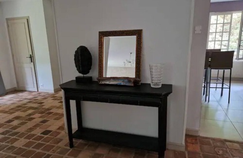 Saint-Hilaire-Saint-Mesmin Cottage | Villa