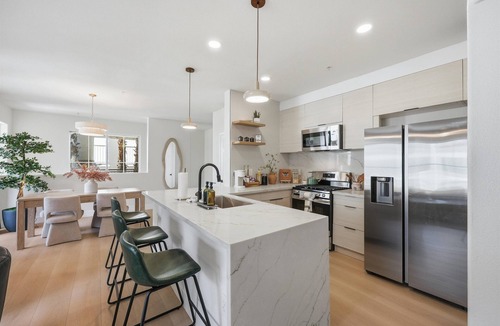 Rhodes Ranch Condo | Vista X - Full remodeled 2 BR 2 BTH w/1 Car garage GATED PRIME LOCATION