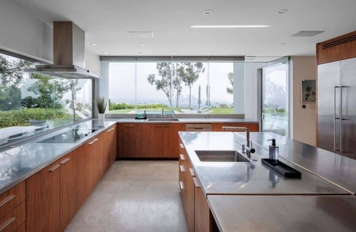 Trousdale Estates Villa | Vue Modern