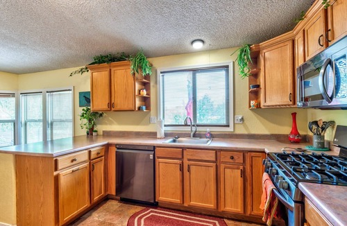 West Sedona House | W. Sedona 3 bd w/HOT TUB! Walk to Trails!