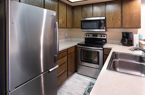 Brian Head Condo | Walk to Giant Steps from this cozy 2 bd/2ba with Private balcony & Mtn views.