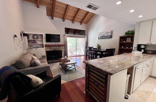 Carnelian Woods Condo | Walk to Lake Tahoe - Pet-Friendly Cabin - Sleeps 7, Kids Welcome
