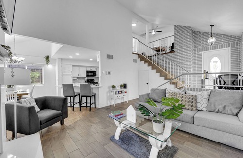Summerlin House | Warm Vacation in Las Vegas King-Queen beds