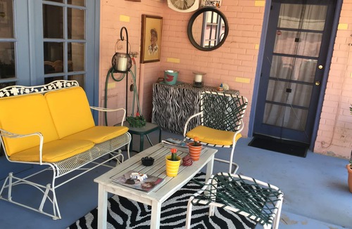Blenman-Elm House | Welcome to Casa Hibiscus! Amenities galore! bike+bbq+fire pit ! Pets!
