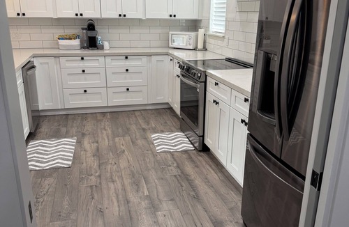 West Bishop House | Welcome to your Sierra getaway! This newly built 2-bedroom, 2-bathroom