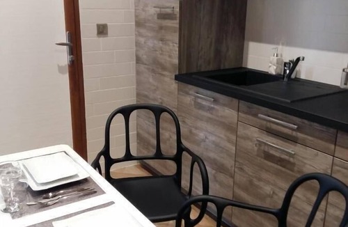 Saint-Vulbas Hotel | What Else Hotel